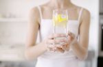 Лимонная вода для похудения: рецепты полезных напитков