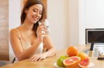Пить воду для похудения и при диете